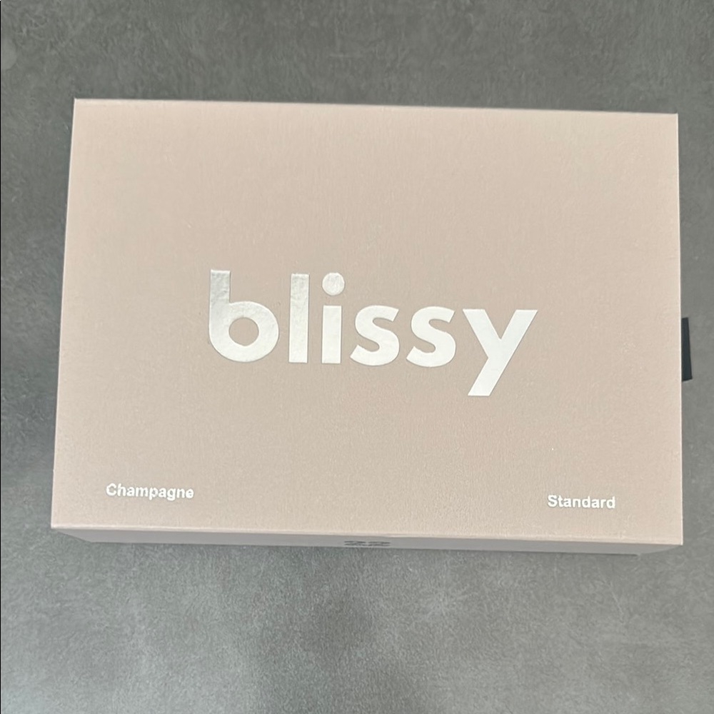 Blissy Silk Pillowcase in Elegant Champagne. Standard Size